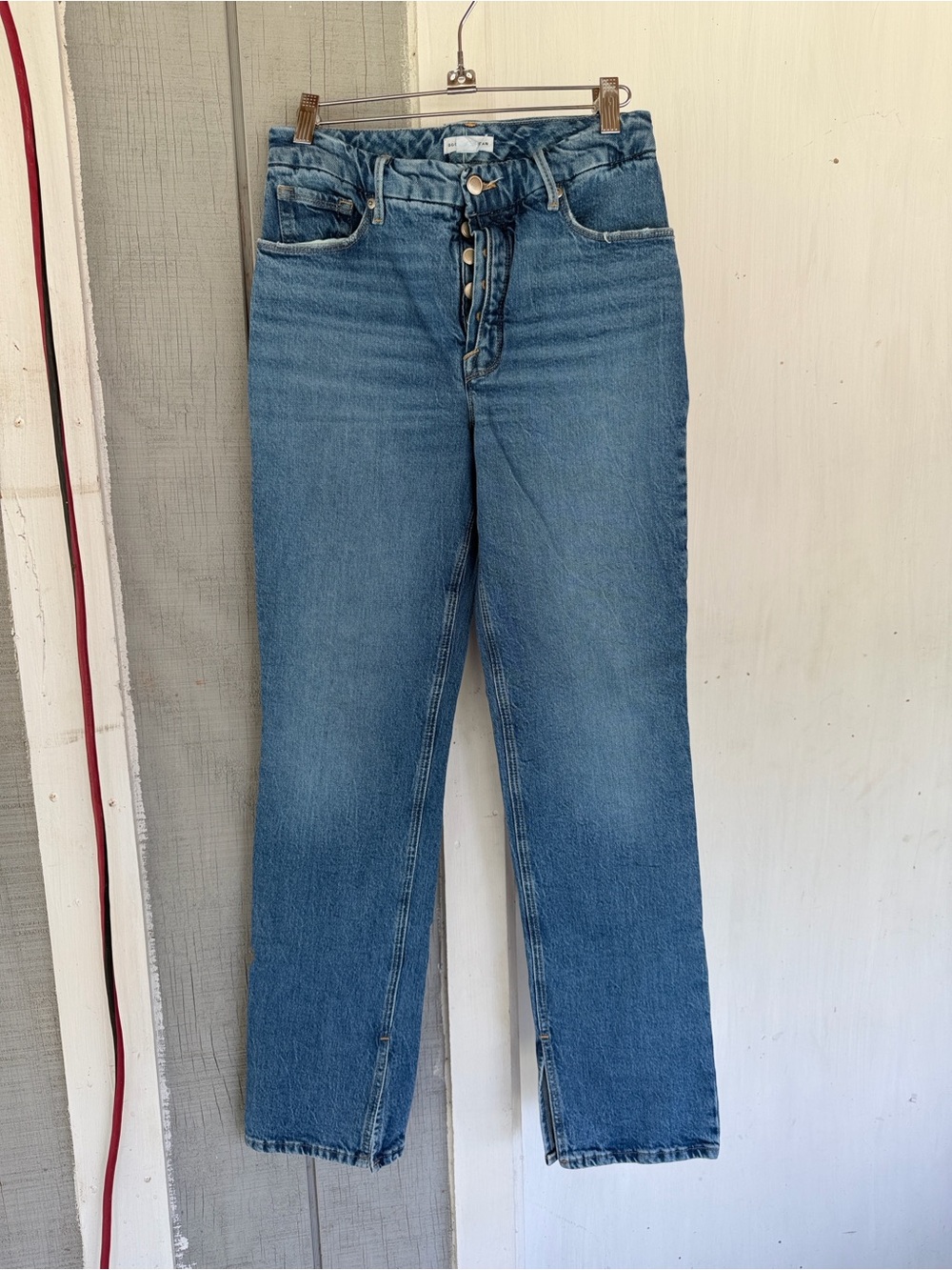 Good American Straight Leg High-Rise Jeans in Medium Blue